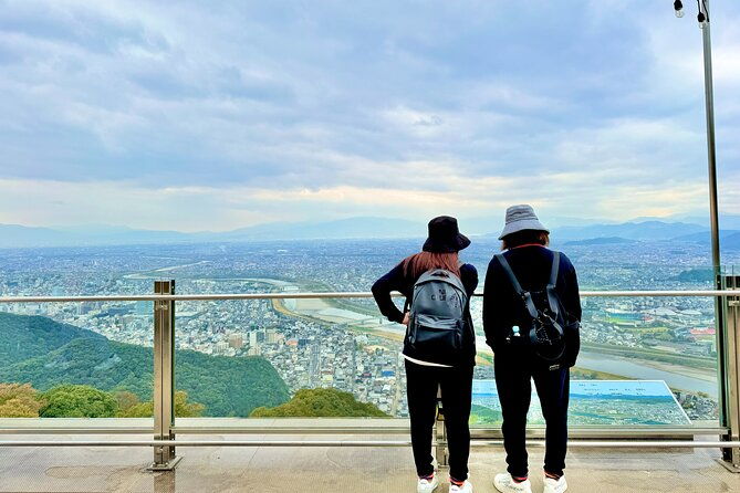 2-hour-private-scenic-mountain-castle-tour-in-gifu