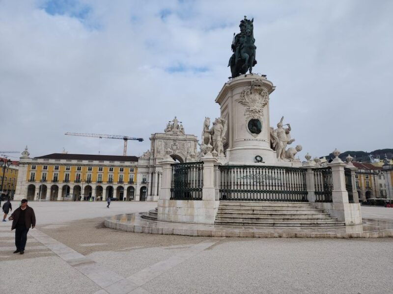 2-hour-private-tour-of-lisbon