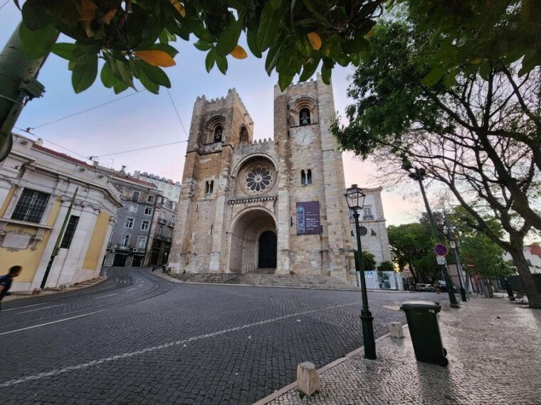 2-hour-private-tour-of-lisbon