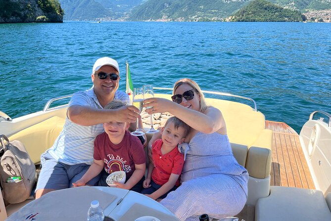 2-hour-private-tour-sailing-on-lake-como-with-aperitif