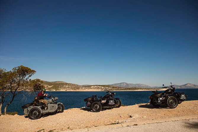 2-hour-private-tour-through-athens-riviera-in-a-sidecar-4