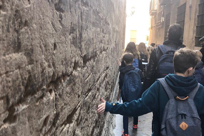 2-hour-private-walking-tour-through-palmas-jewish-quarter