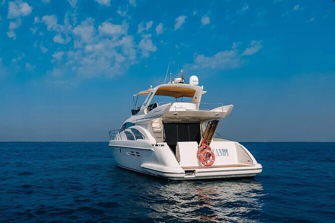 2 hour Private Yacht Tour with Dubai Marina Skyline View - The Experience from a Travelers Perspective