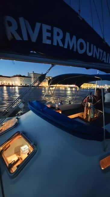 2 hour Sailboat Sunset Tour by Rivermountain - An In-Depth Look at the 2 Hour Sailboat Sunset Tour by Rivermountain