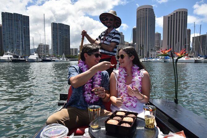 2-hour-small-group-gondola-excursion-in-waikiki
