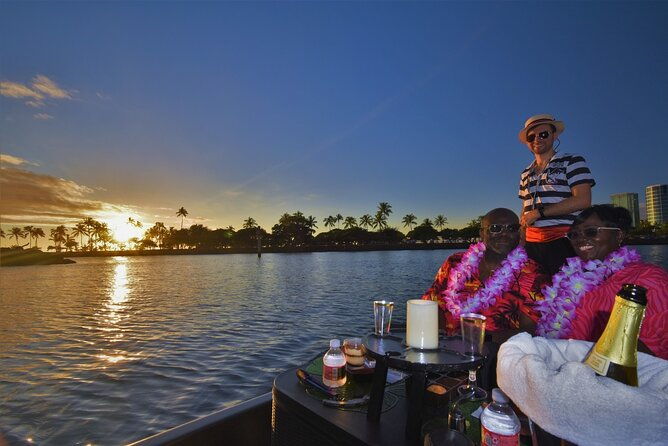 2-hour-small-group-gondola-excursion-in-waikiki