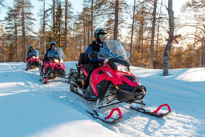 2-hour-snowmobiling-in-yllas