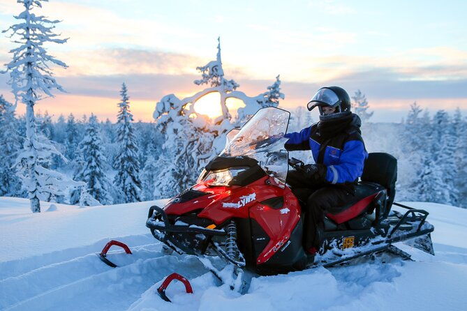2-hour-snowmobiling-in-yllas