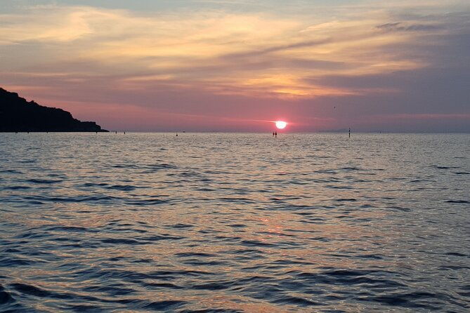 2-hour-sorrento-coast-sunset-cruise-with-dinner-experience