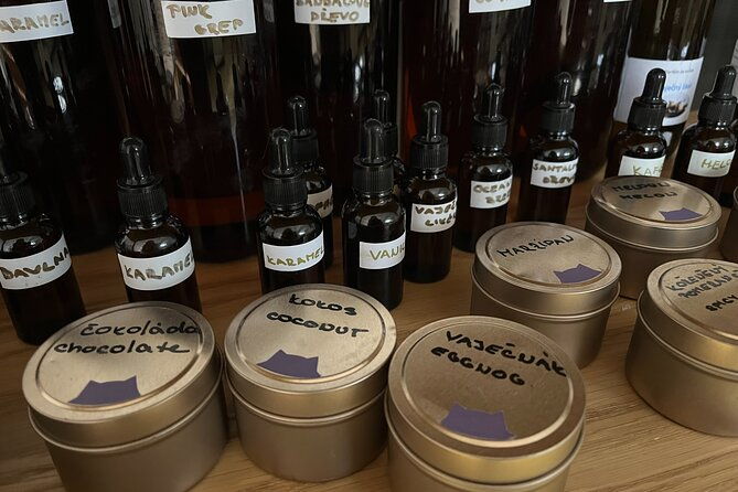 2-hour-soy-candles-workshop-in-prague