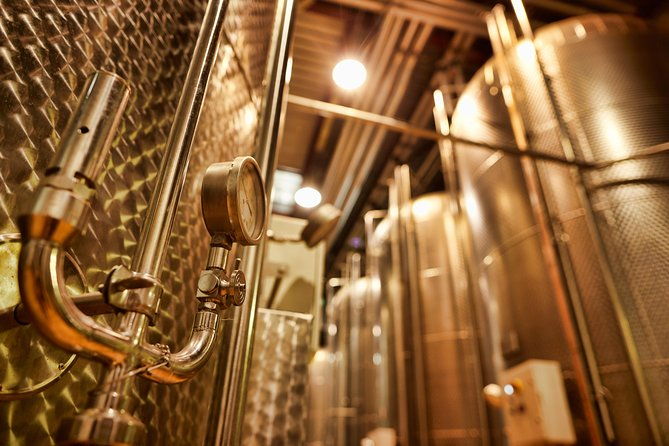 2-hour-sparkling-wine-tasting-and-visit-in-beaune