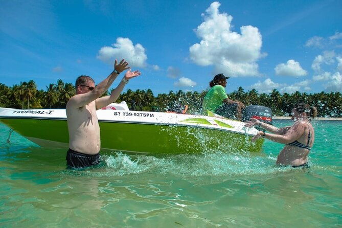 2-hour-speed-boat-and-snorkeling-adventure-in-punta-cana