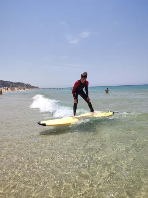 2-hour surfboard rental in Zahara de los Atunes - The Practicalities of Surfboard Rental in Zahara de los Atunes