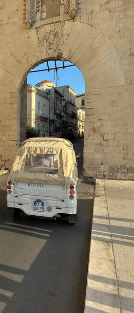 2-hour-tuk-tuk-tour-of-syracuse-and-ortigia