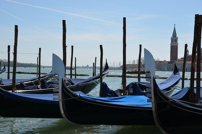 2-hour-venice-guided-walking-tour-with-gondola-ride-2