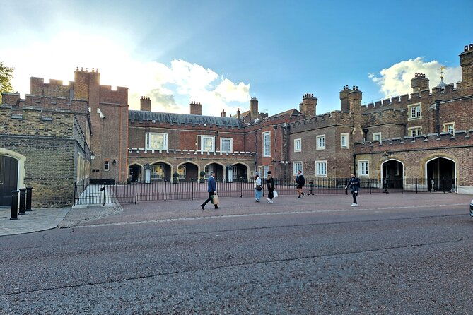 2-hour-walking-tour-from-buckingham-palace-to-big-ben