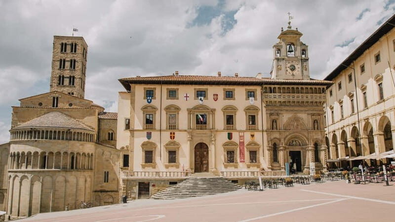 2 hours Arezzo group walking tour - What You Can Expect from the Arezzo Walking Tour