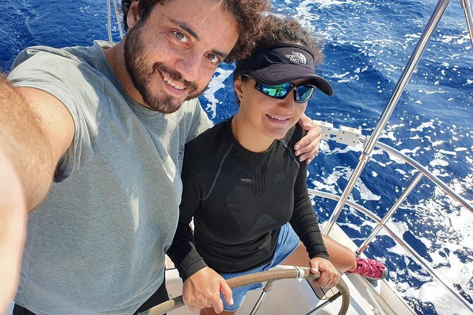 2-hours-barcelona-sunset-sailing-tour-2