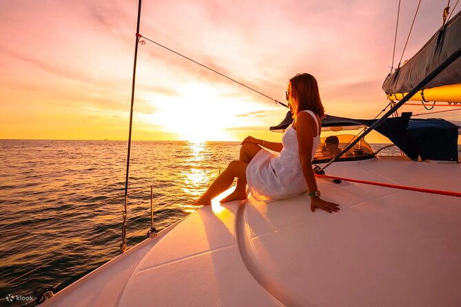 2-hours-barcelona-sunset-sailing-tour-2