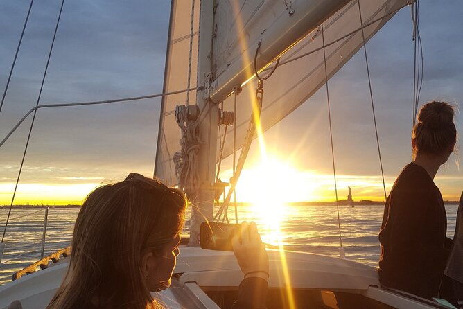 2-hours-barcelona-sunset-sailing-tour