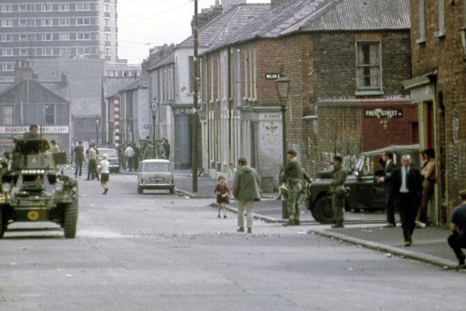2-hours-belfast-original-drivers-the-troubles-black-taxi-tour