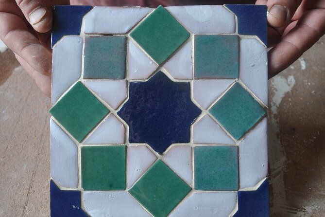 2-hours-craft-workshop-the-alhambra-with-your-hands