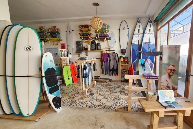 2 hours Essaouira Surfing Lesson - Facilities and Extras