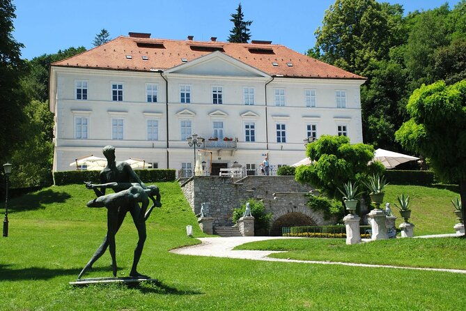 2-hours-ljubljana-private-walking-tour-with-a-guide