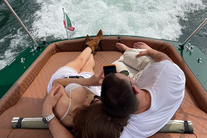 2-hours-of-boat-tour-on-lake-como-2