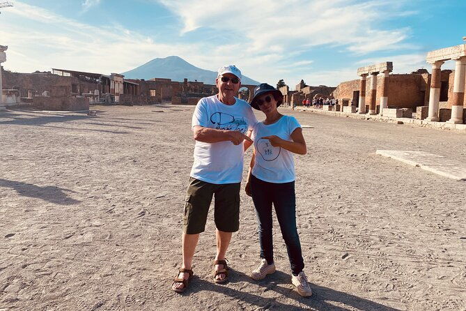 2-hours-pompeii-group-tour-with-archaeologist-guide-and-skip-the-line