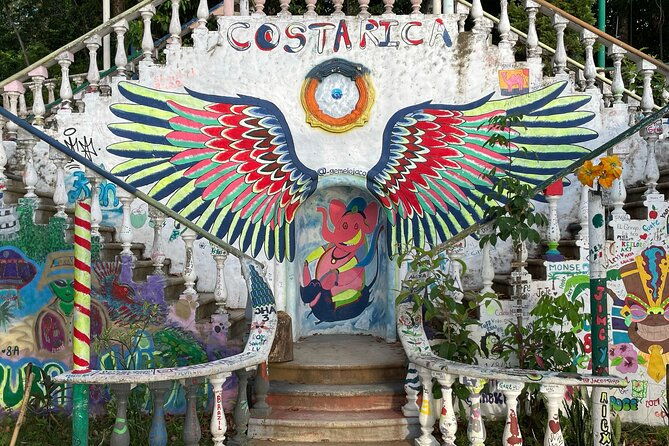 2-hours-private-guided-hiking-experience-to-el-miro-in-jaco
