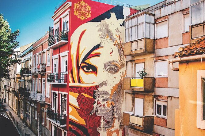 2-hours-private-hills-historical-tour-in-lisbon