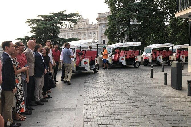 2-hours-private-tuk-tuk-tour-in-madrid