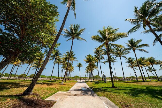 2 Hours Private Walking Tour in Miami Beach - Key Points