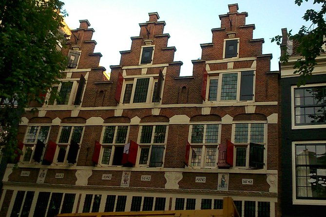 2-hours-private-walking-tour-of-the-highlights-of-amsterdam