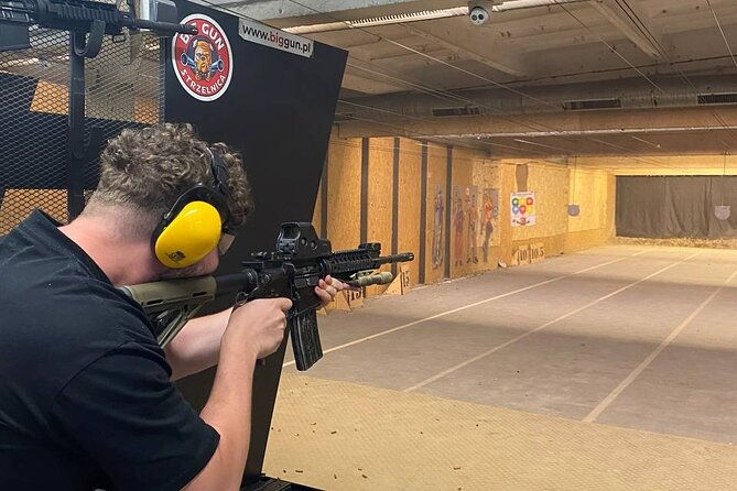 2-hours-shooting-range-experience-in-krakow-with-hotel-pickup