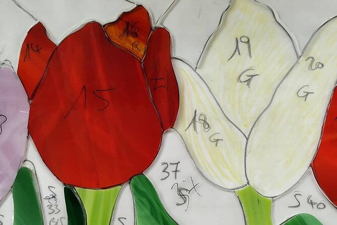 2-hours-stained-glass-course-in-trastevere