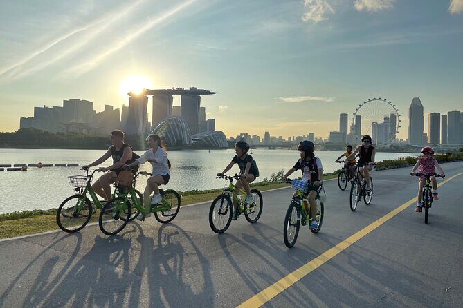 2 Hours Sunset Bike Tour and Garden Rhapsody Show - Key Points