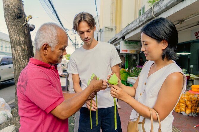 2 Hours TukTuk Adventure Bangkok Highlights - FAQ