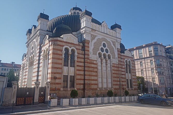 2-hours-walking-tour-in-sofia-city-and-tasting-2