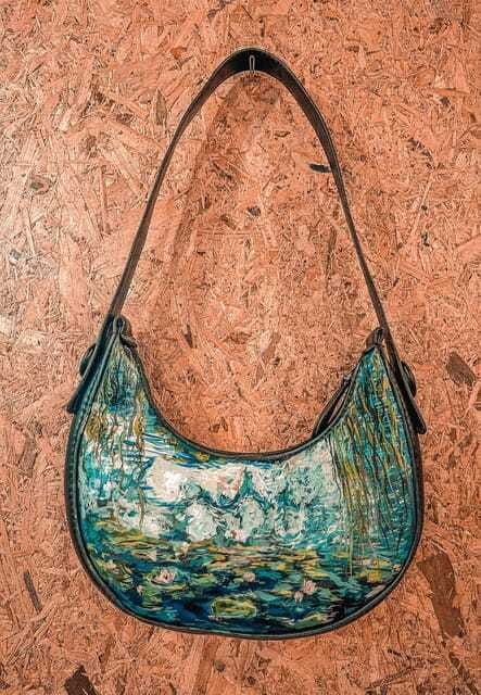 2-hr-bag-painting-leather-paint