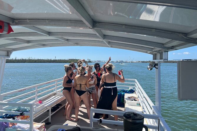 2-hr-dolphin-tour-for-7-people