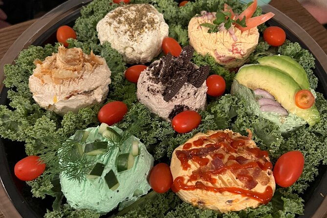 2-hr-guided-bagel-tour-with-bagel-tastings