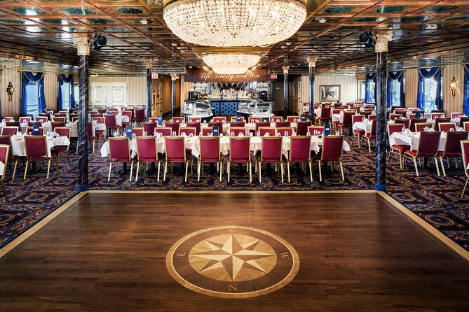 2-hr-savannah-riverboat-dinner-cruise-with-onboard-entertainment