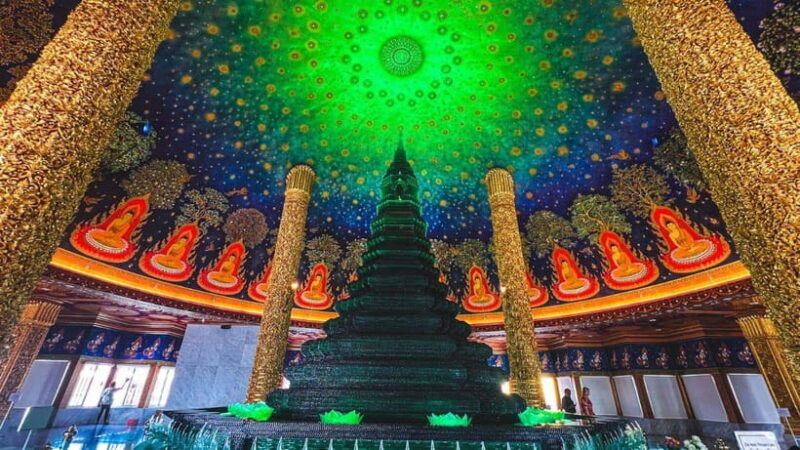 2-hrs-private-bangkok-canal-boat-tour-traditional-flat-boat