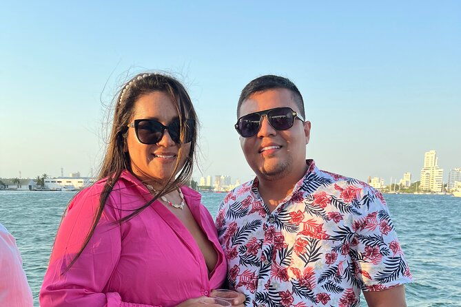 2-hrs-tour-in-cartagena-bay-with-sunset-view
