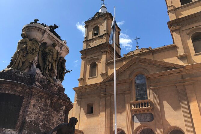 2-hrs-walking-tour-in-san-telmo-market