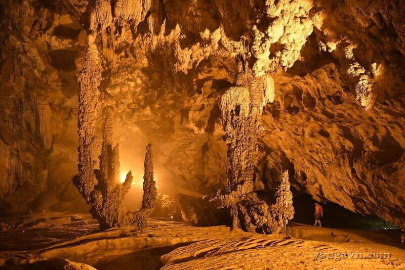 2-night-1-day-explore-ban-gioc-waterfall-nguom-ngao-cave