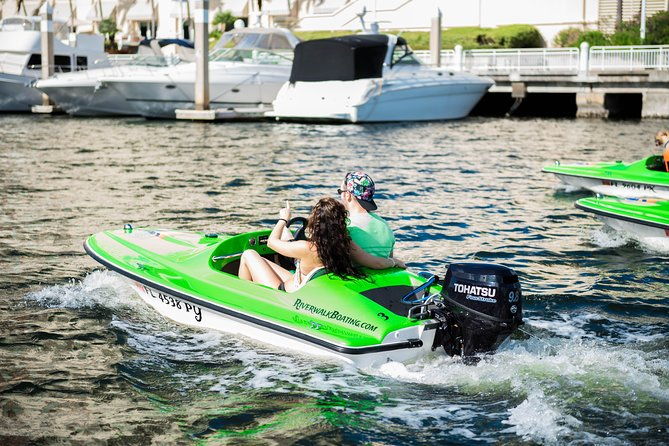 2-person-mini-power-boat-rental-at-tampa-riverwalk