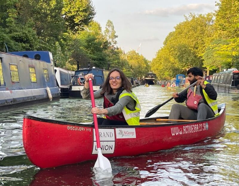 2-seater-canoe-rental-at-brentford